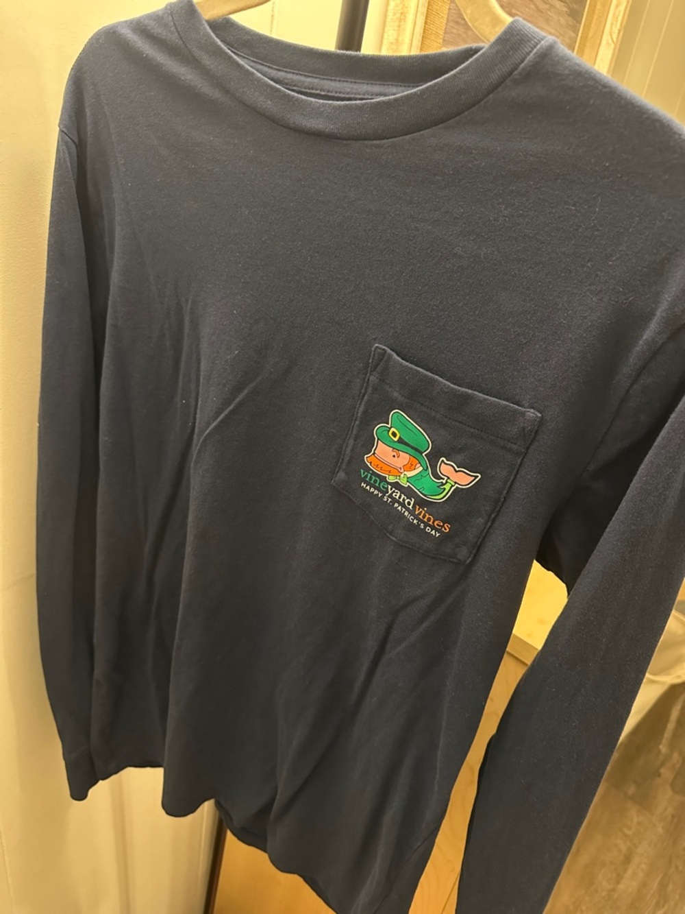 Vineyard Vines Navy St Patrick’s Day Long-Sleeve Pocket Tee with Whale Patch - Picture 4 of 6